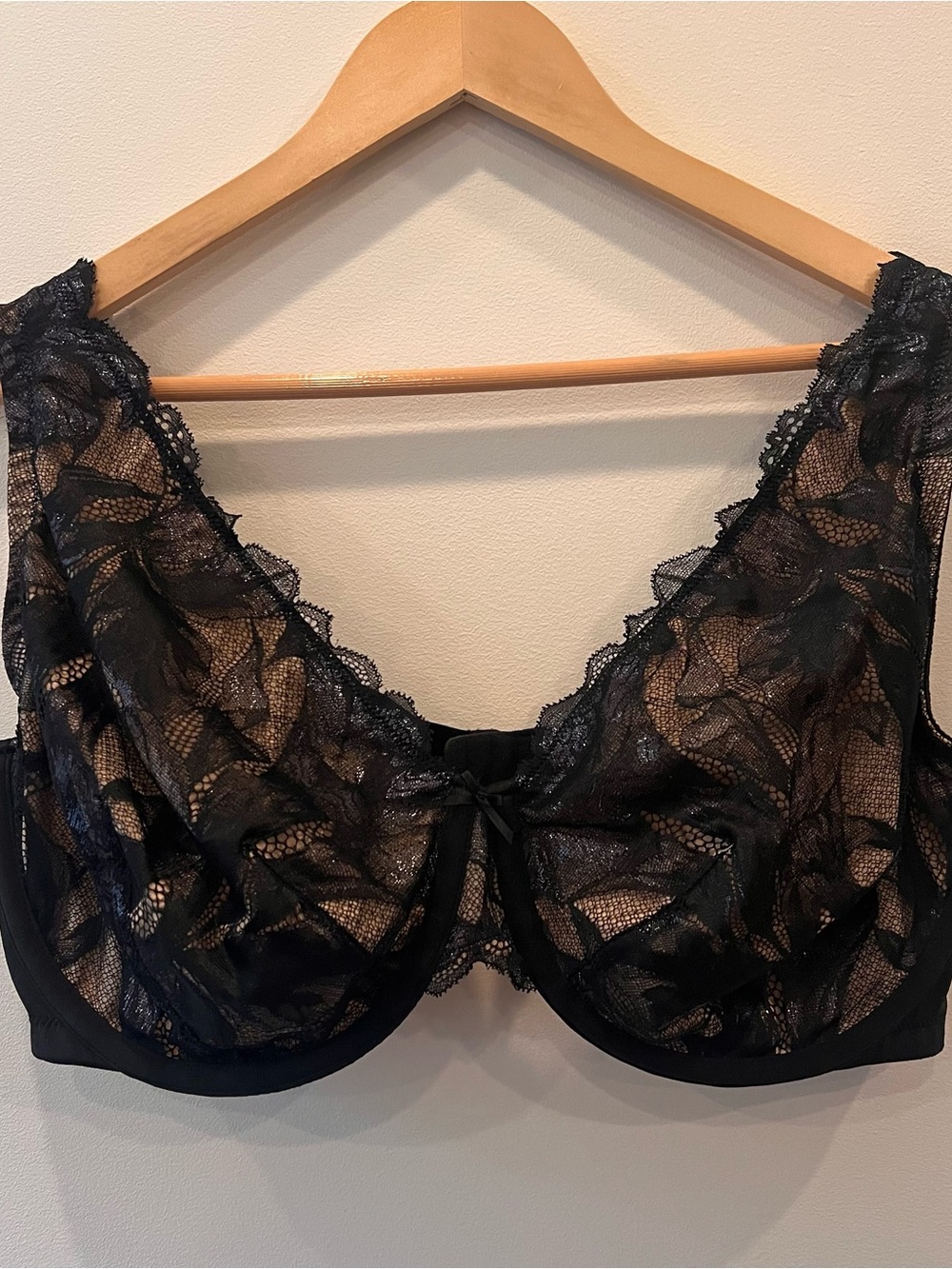 CACIQUE Lace Full Coverage Lined Underwire Lace Bra Black Blue Shimmer 42F EUC